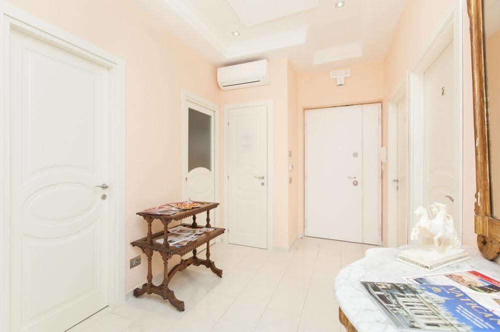 Impero Vaticano San Pietro Bed & Breakfast 2*